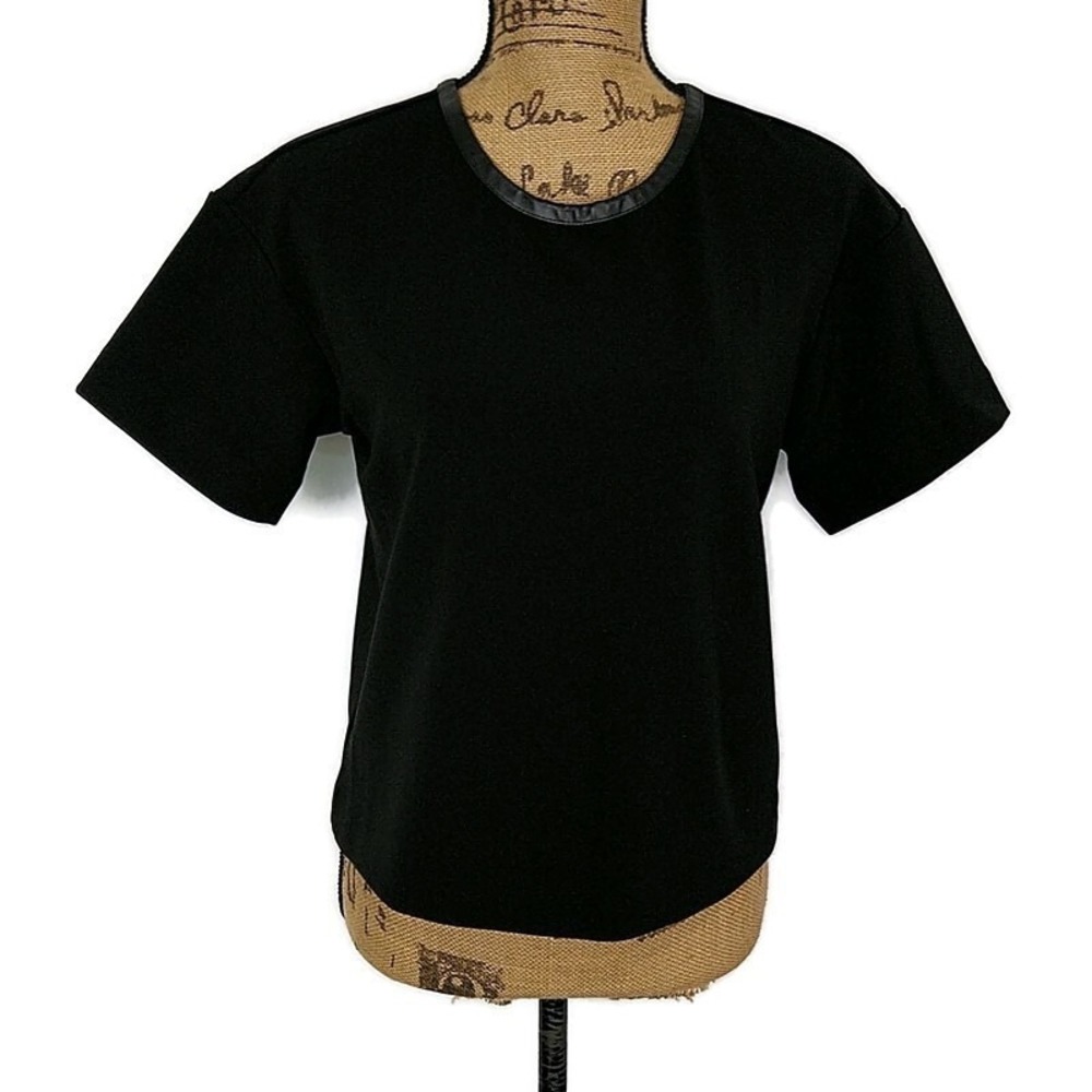 Ann Taylor Black Short Sleeve Top Back Zip‎ Career Minimalist Modern Chic sz SP